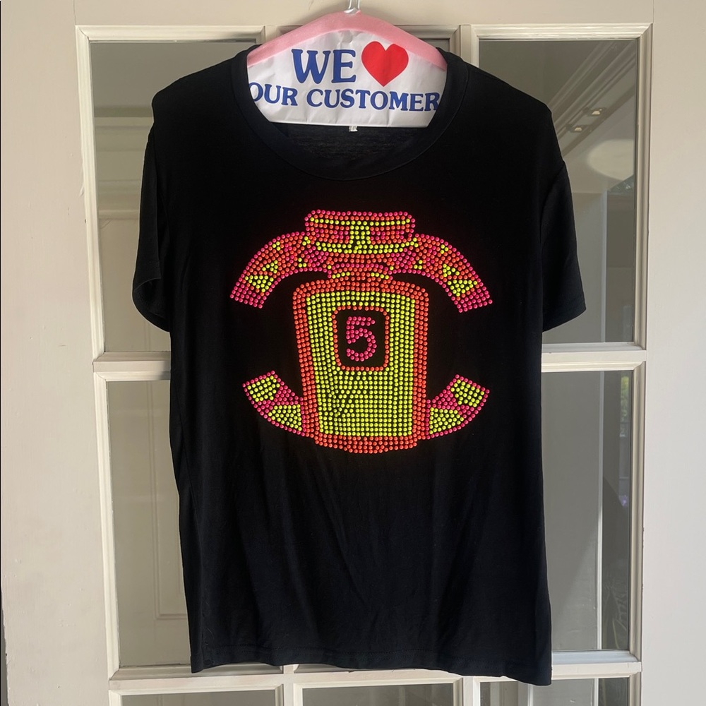 T-Shirt with Colorful Beading Design